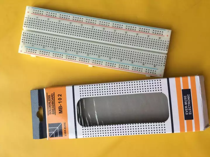 Breadboard MB-102 830 Lỗ 165x55x10mm