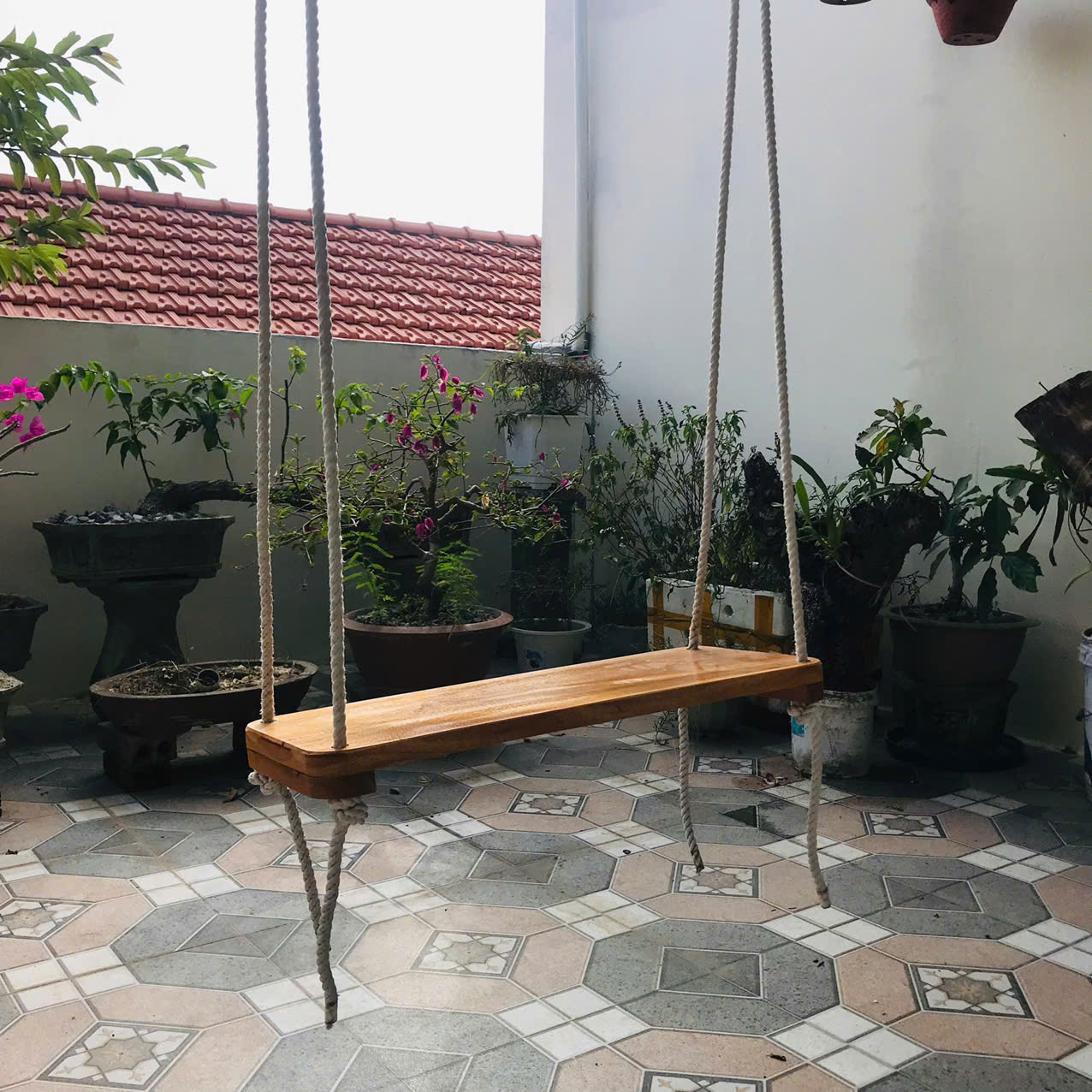 Xích đu sân vườn kích thước 70x25 cho người lớn và trẻ em chơi