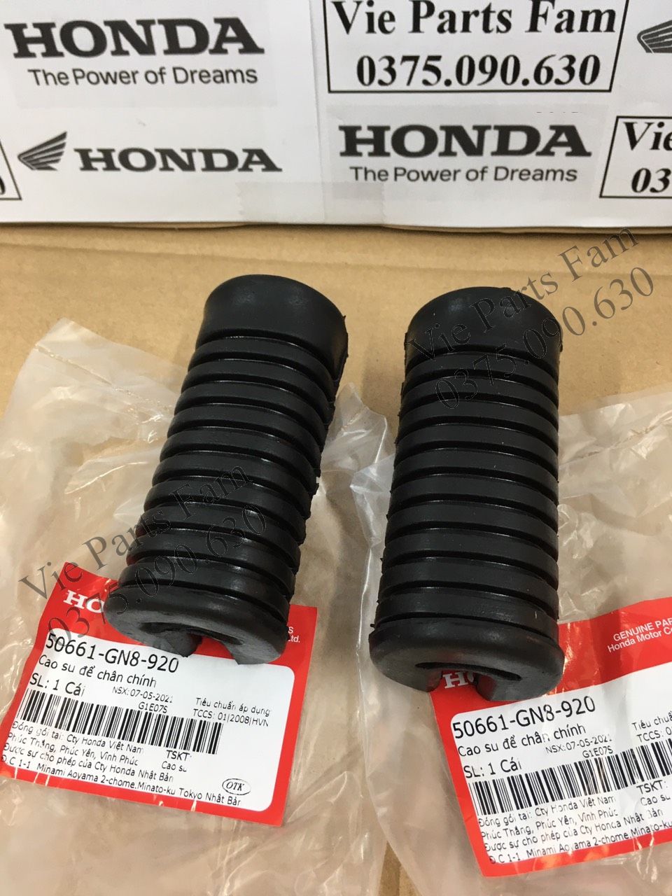 Cao su gác chân trước Wave 2 bóng, Super Dream, Future 1, Future Neo (giá 2 bên), hàng din Honda mới 100%