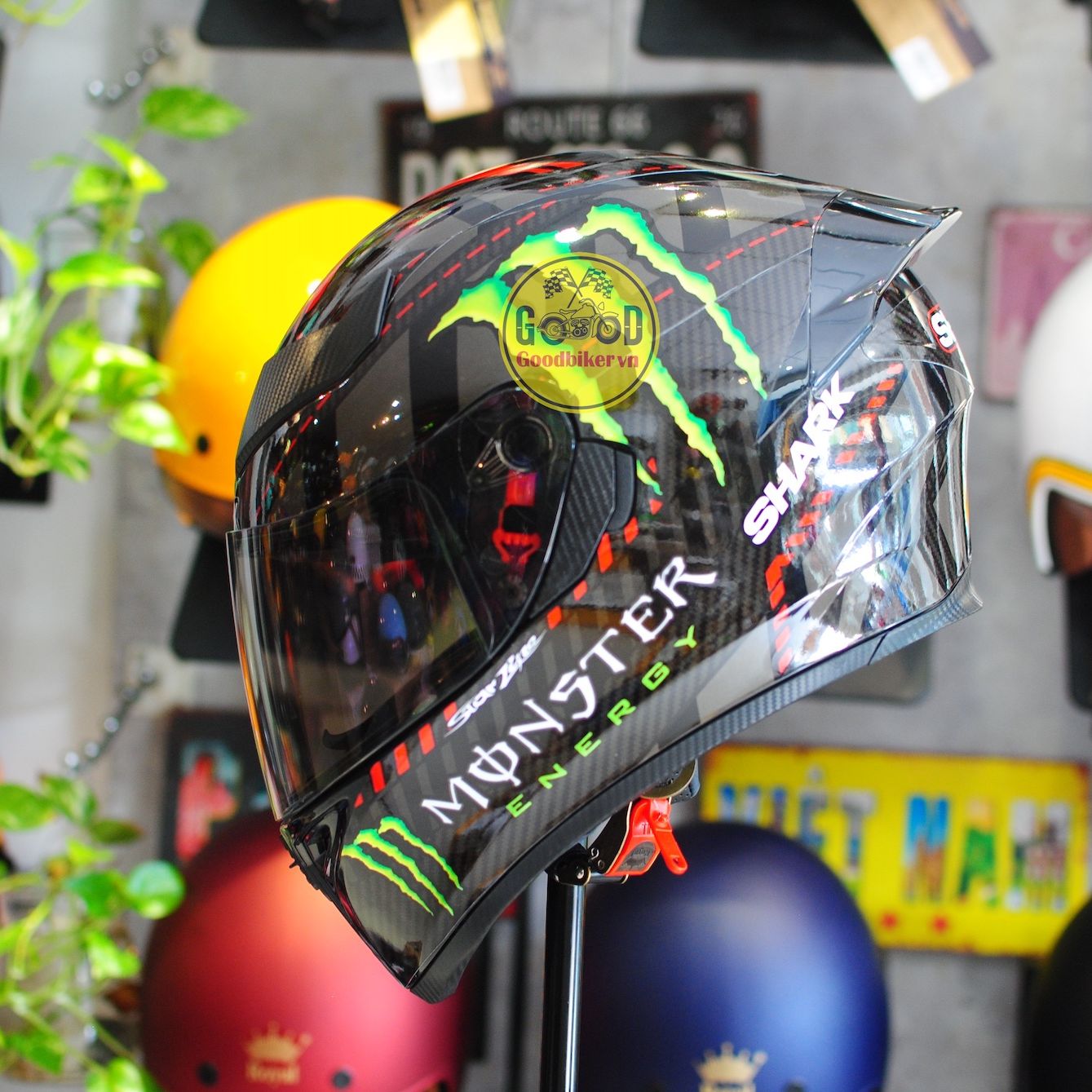 Mũ Bảo Hiểm Fullface Royal M138 tem Monster