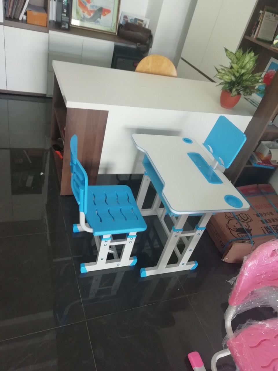 Bàn học đa năng cao cấp cho bé