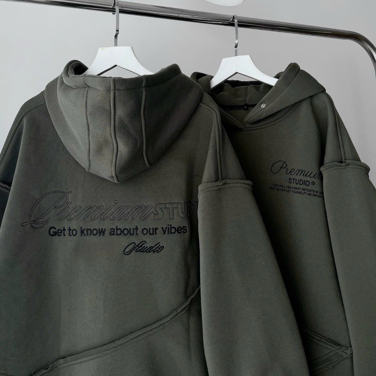 Áo khoác hoodie thêu chữ PREMIUM STUDIO màu đen vải nỉ lót bông form rộng unisex nam nữ