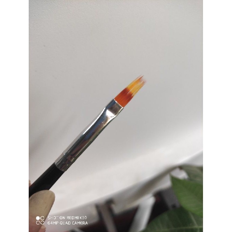 Cọ ombre lông thưa cán gỗ làm nail