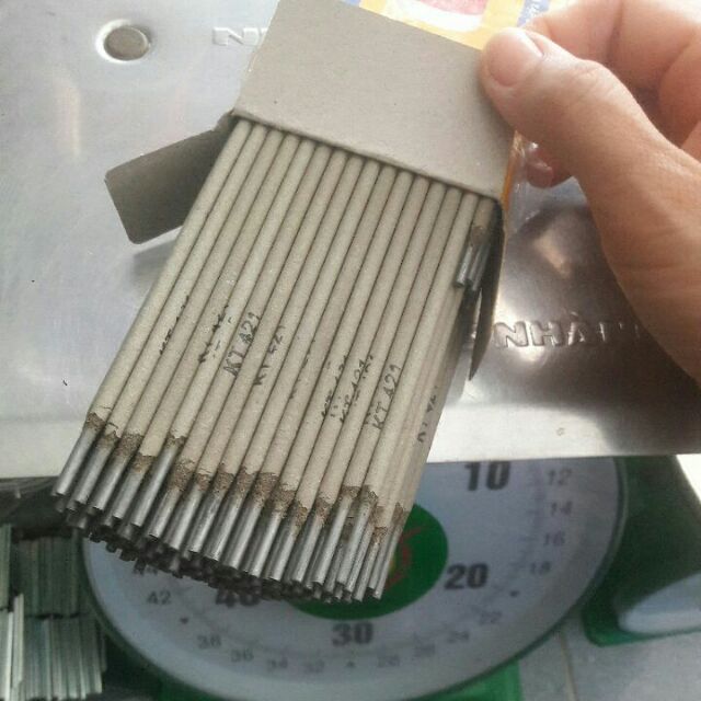 Que hàn sắt Kim Tín 2.5 ly - 3.2 ly (1cây)
