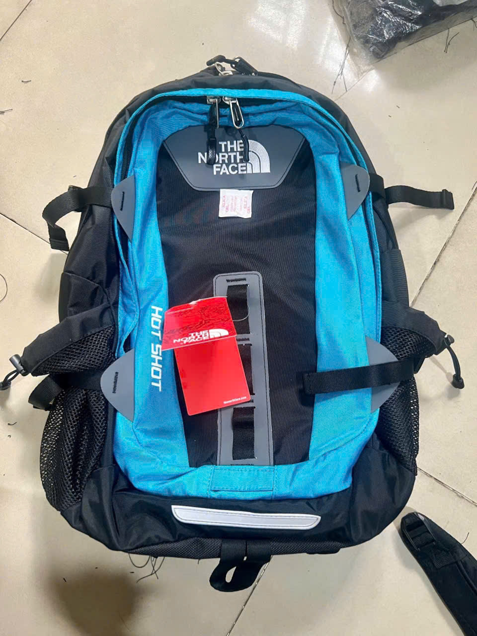 Balo laptop du lịch The North Face Hot Shot