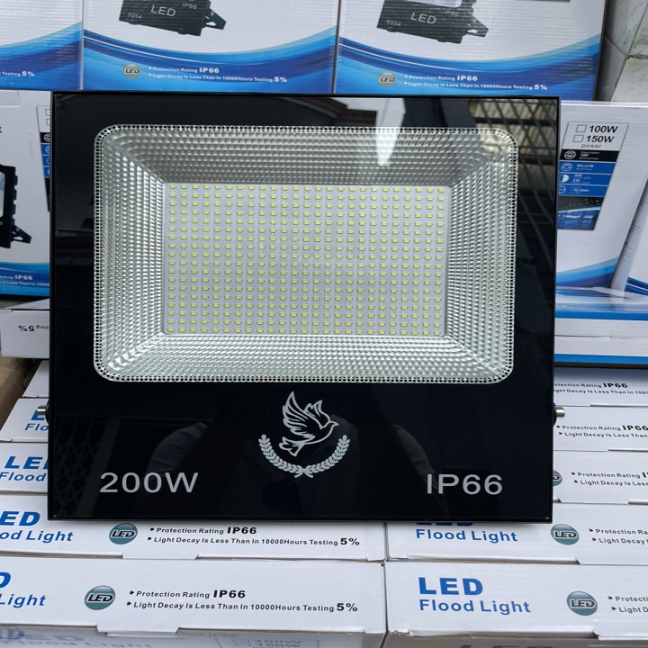 [HCM]Đèn pha led 200W ánh sáng trắng chống nước mưa chịu nhiệt tốt tuổi thọ cao Đèn pha led 200W ANPHAT68 GK  dùng chiếu sáng mọi công trường quán cafe hoặc sân vườn nhà cửa  siêu tiết kiệm điện