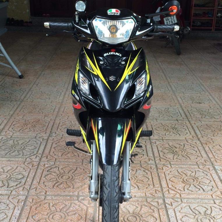 Tem rời axelo chữ suzuki vàng đen