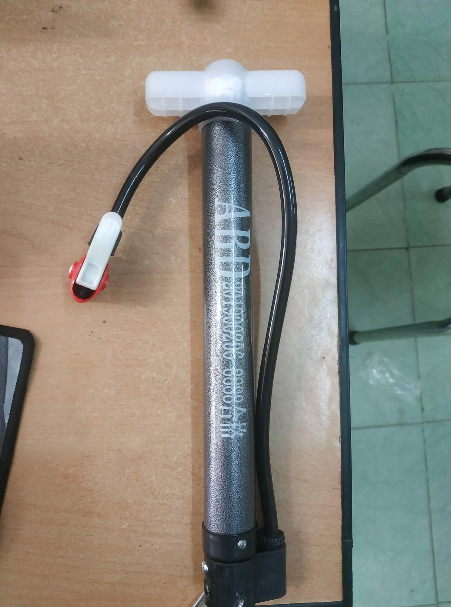 [HCM]Ống bơm bánh xe mini tiện lợi
