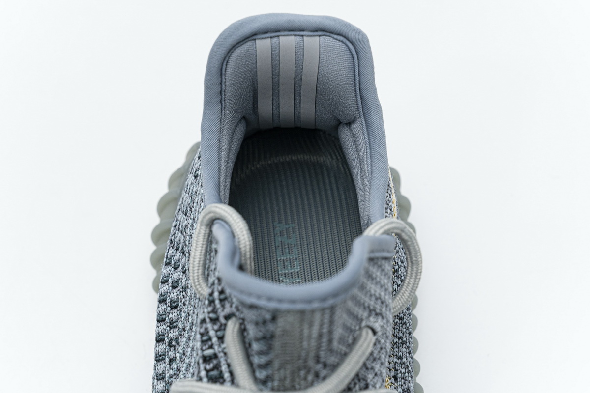 Giày sneaker Yeezy 350v2 Ash Blue