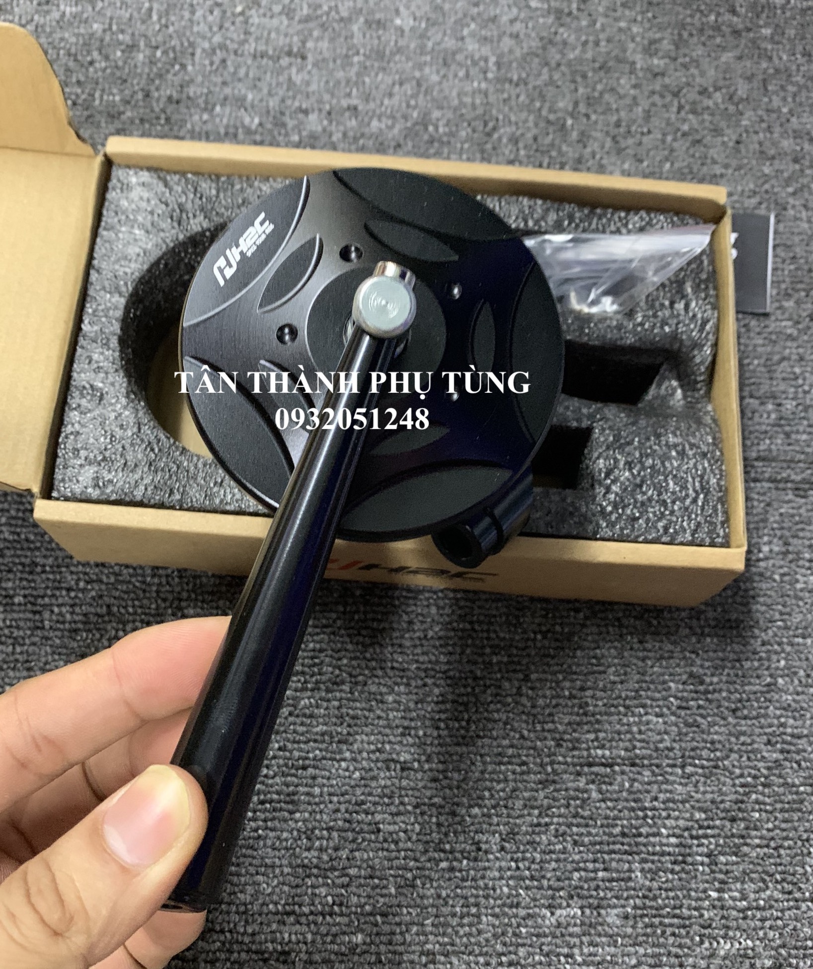 Kính chiếu hậu H2C nhôm CNC kiểu tròn