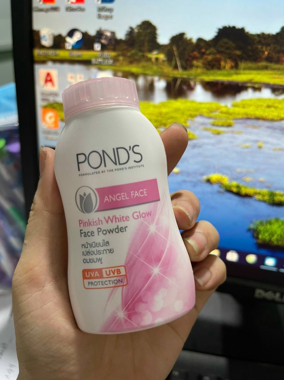 Phấn Rôm Ponds Thái