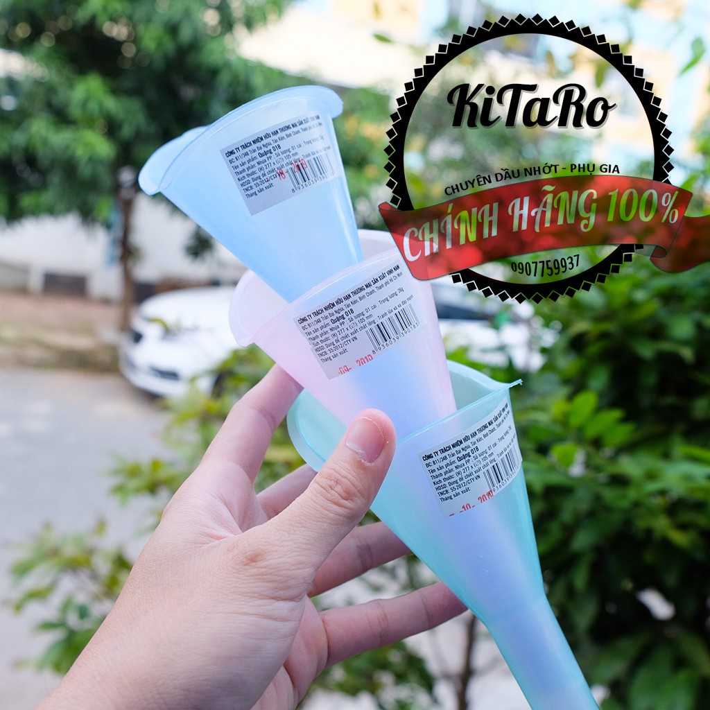 Phễu Nhựa Thay Nhớt