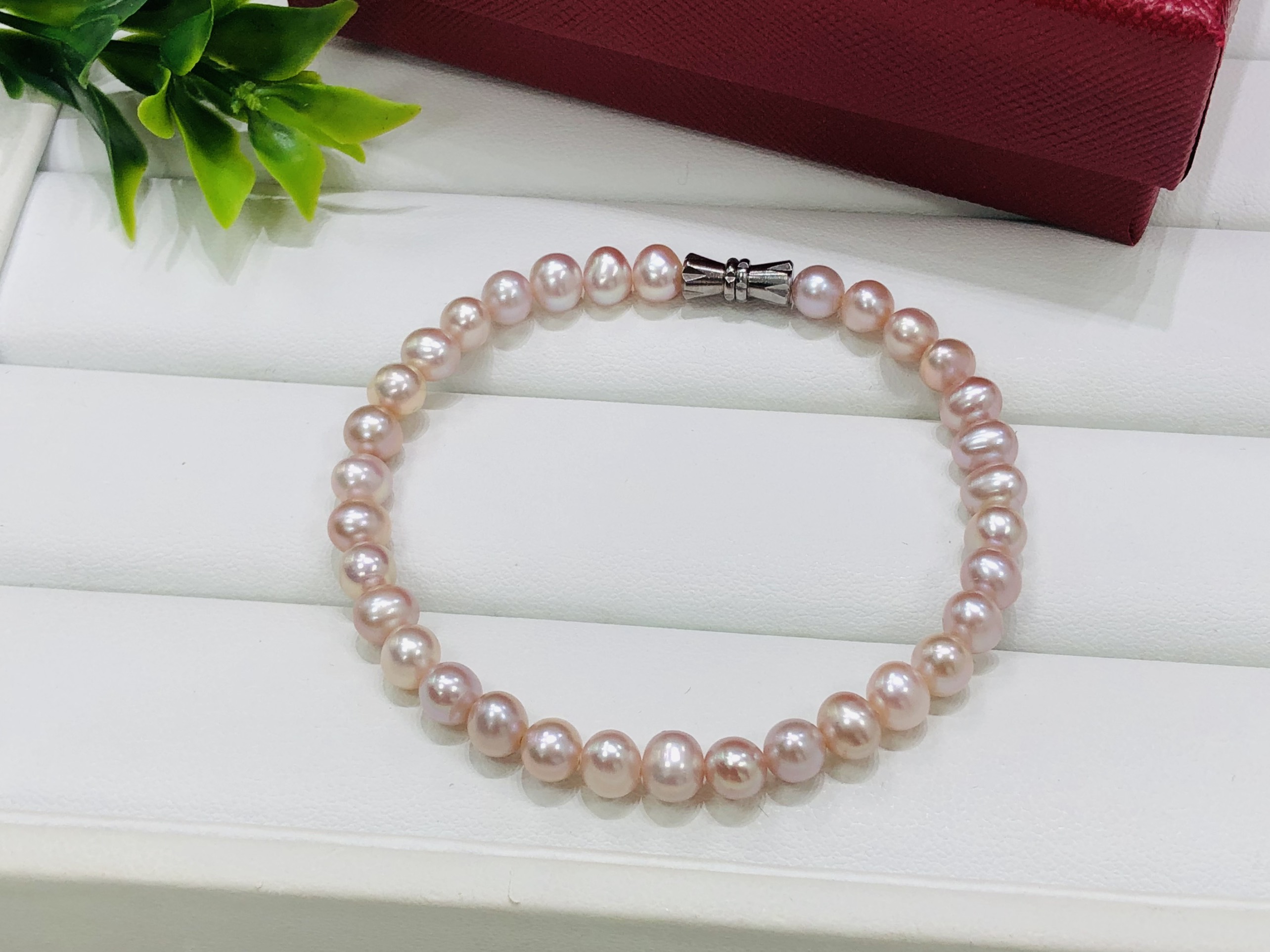Vòng tay ngọc trai thật màu hồng tím cực xinh - ngọc 5li cực sang trọng