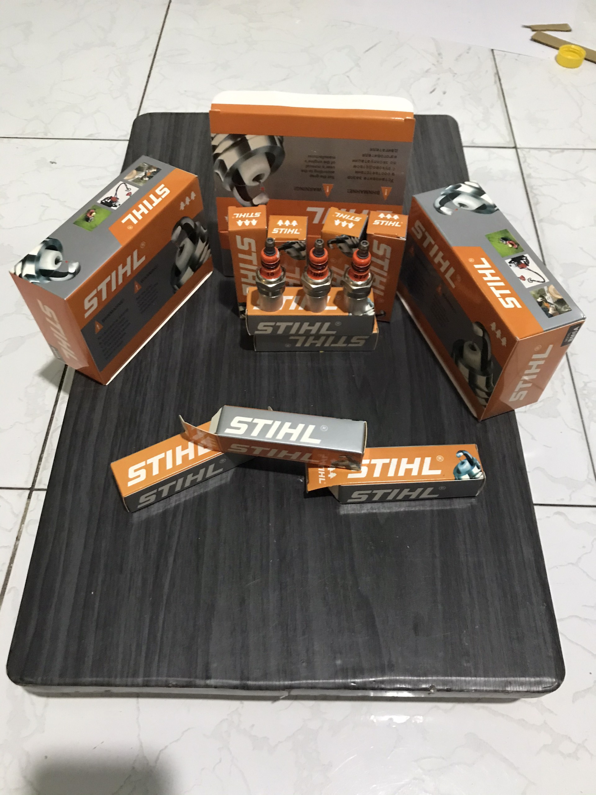 BUGI MÁY CẮT CỎ - MÁY CƯA 2 THÌ. BUGI 2 THÌ. ST-IHL