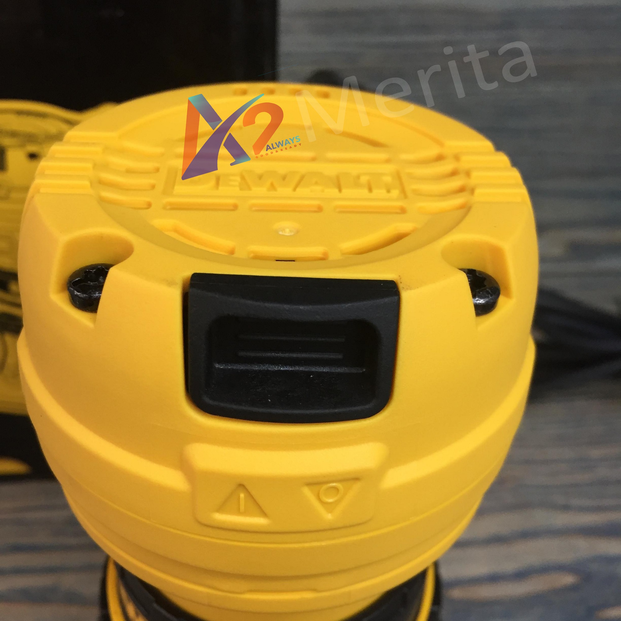 Máy Phay gỗ 390W DeWalt DWE6000