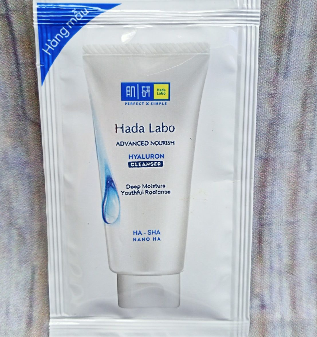 20 gói Kem rửa mặt dưỡng ẩm Hada labo (Mẫu thử gói mini 3g)