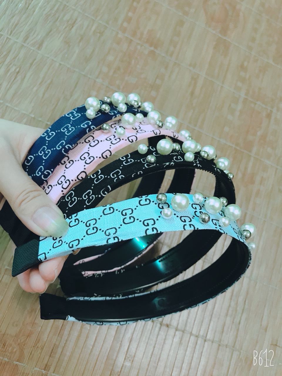Bờm  cài tóc vải đính hạt siêu xinh