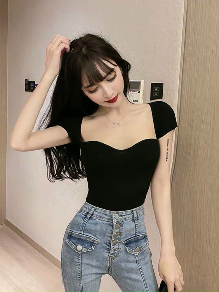 Áo len cổ vuông tay ngắn quyến rũ