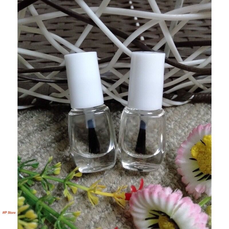 Chai 4-5ml Sơn bóng dưỡng móng tay mau khô (mẫu chai ngẫu nhiên)