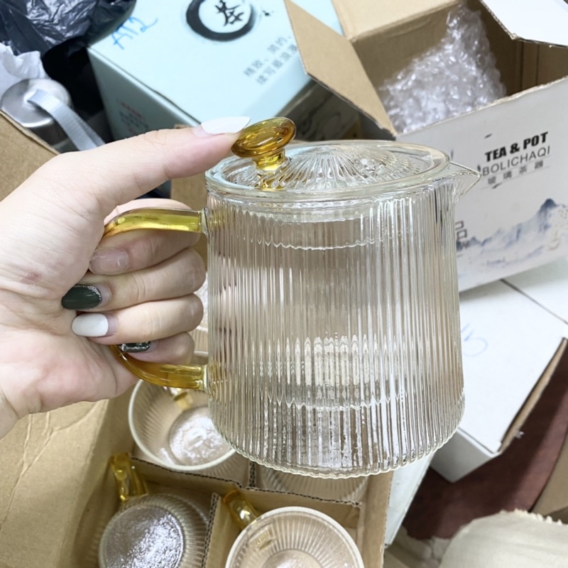 Bộ ấm + chén trà thuỷ tinh decor vân sọc sang trọng