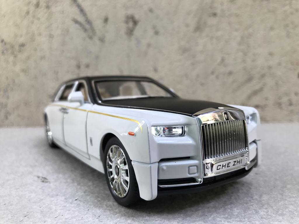 [HCM]Mô hình xe ô tô Rolls-Royce Phantom 2020 1:24