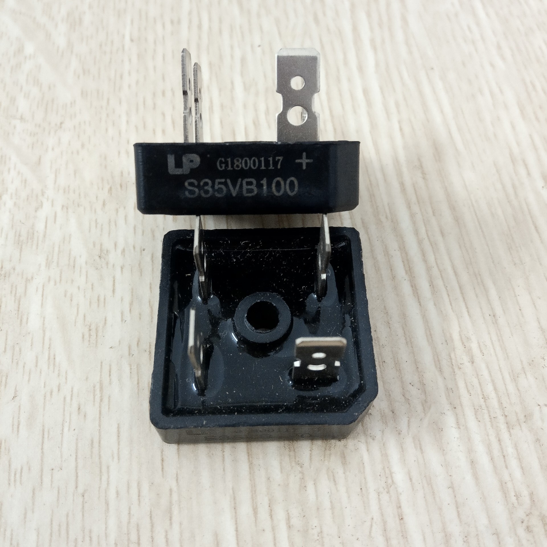 Diode cầu S35VB100 (35A 1000V) - Diot chỉnh lưu dòng điện 220V
