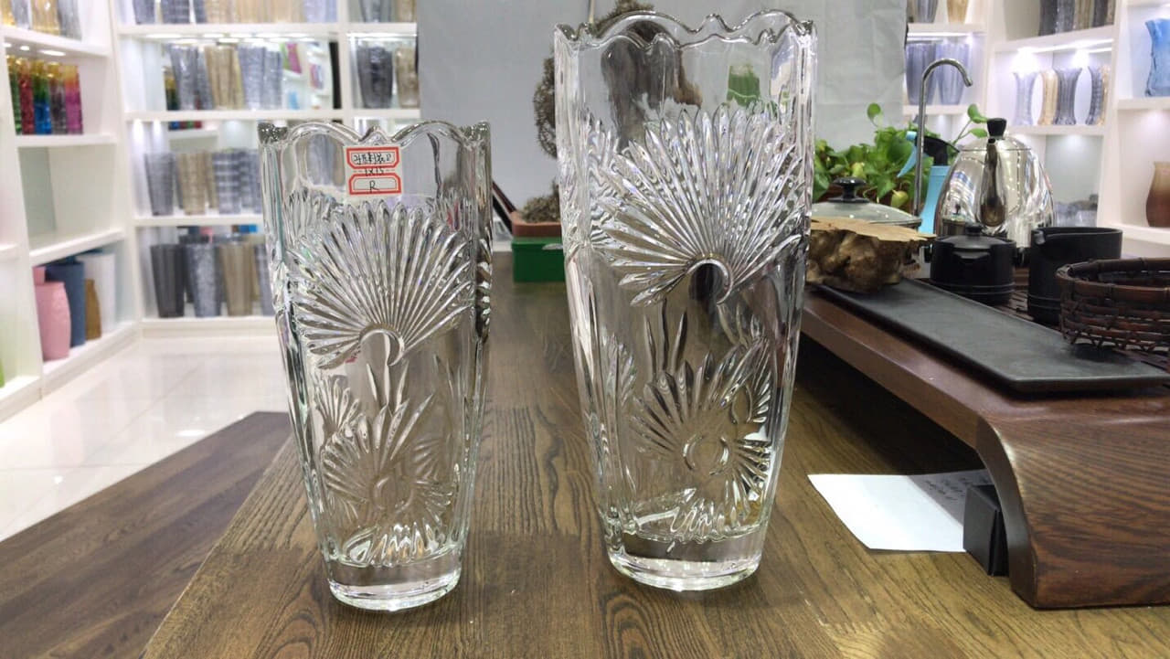 Bình cắm hoa thuỷ tinh cao 30cm - mẫu mới