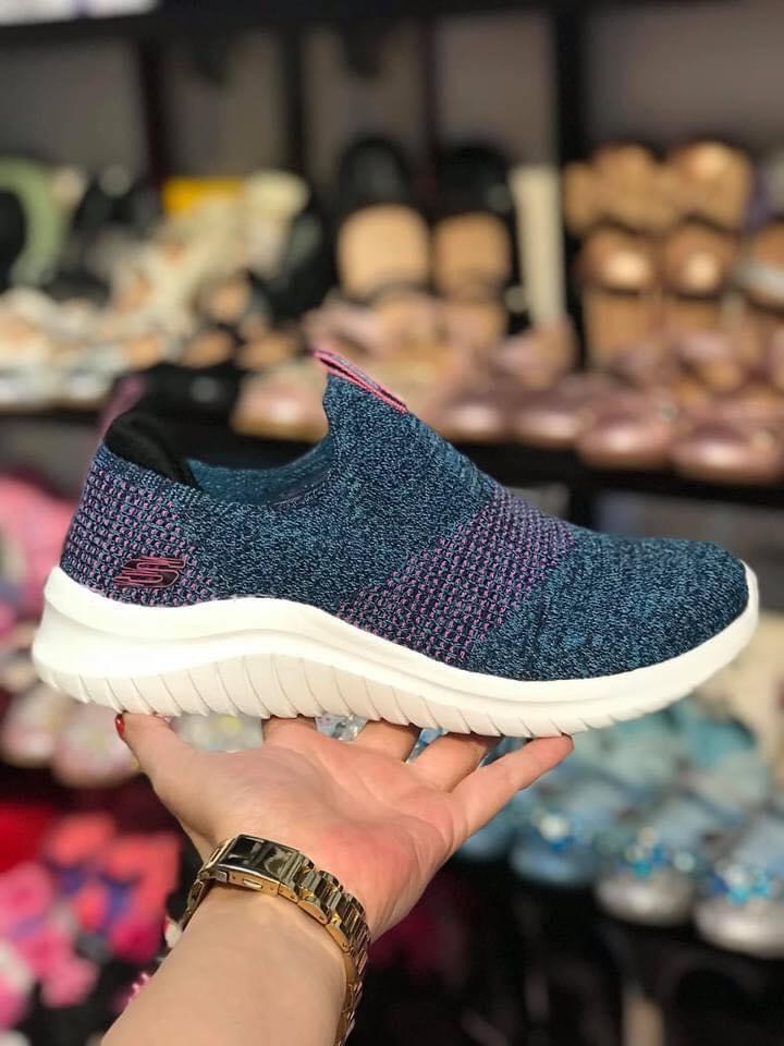 GIÀY SKECHERS CHO NỮ DÁNG GIÀY LƯỜI