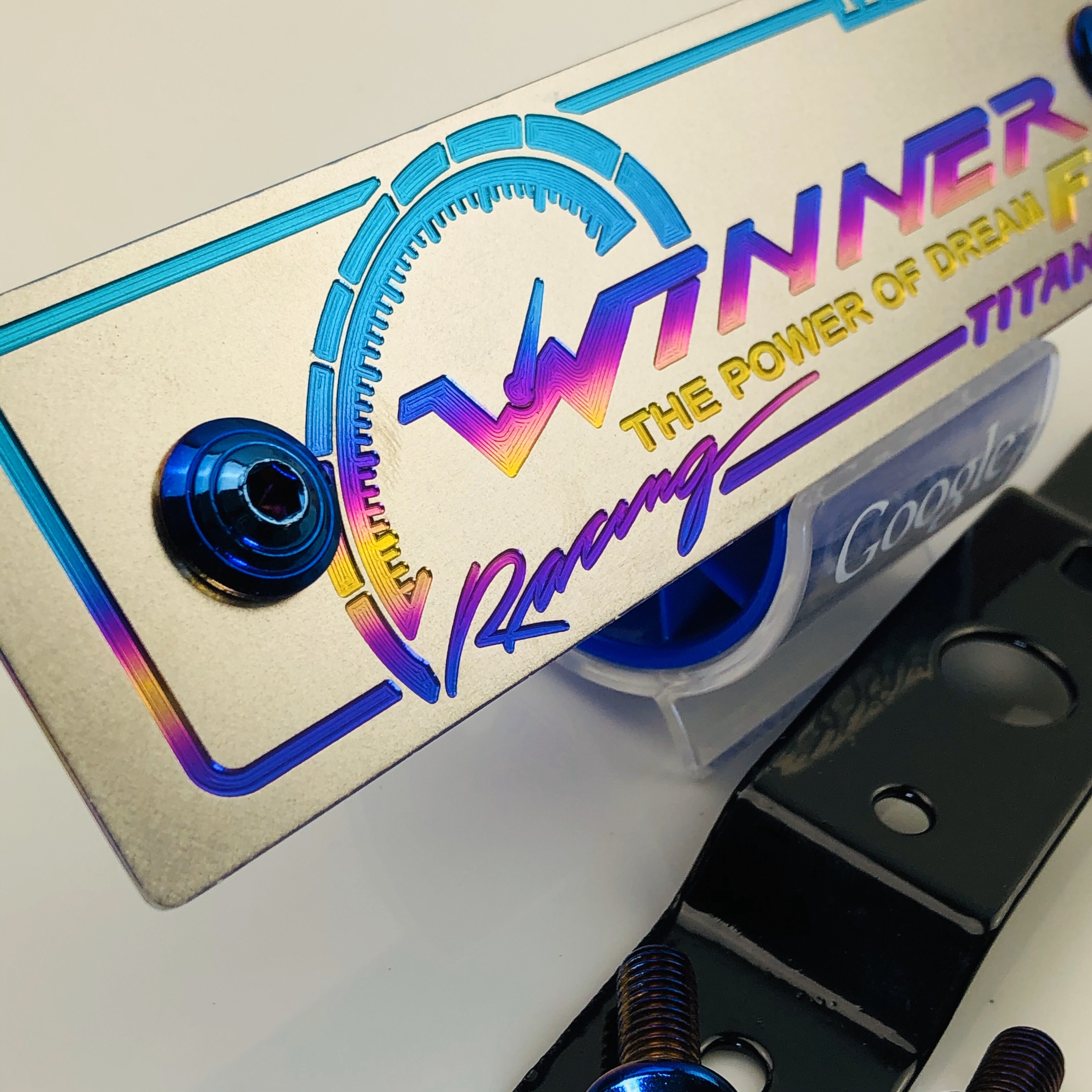 Bảng tên WINNER mẫu mới, titan 100% gắn cho các đời xe winner TẶNG pas kim loại gắn bảng tên winner và ốc gắn bảng tên titan Gr5 lục bảo