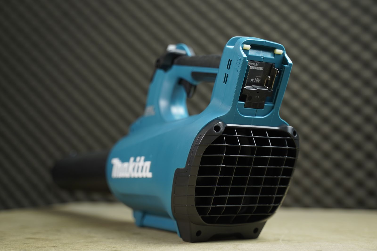 Máy thổi bụi dùng pin 18V Makita DUB184Z