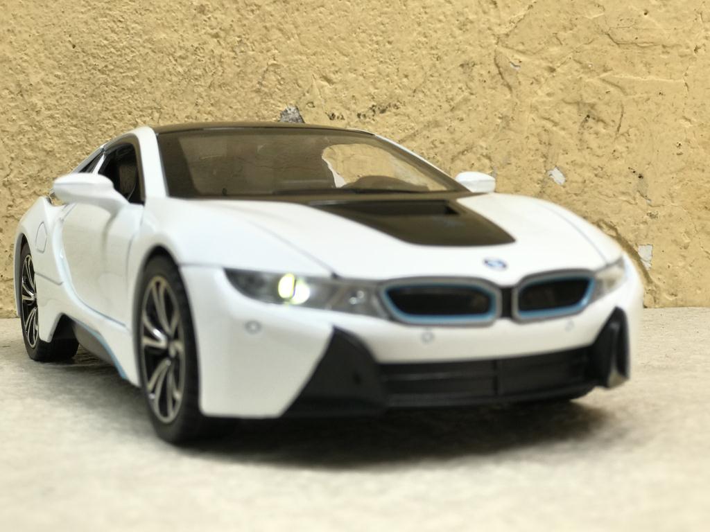 [HCM]Mô hình xe ô tô BMW I8 1:24