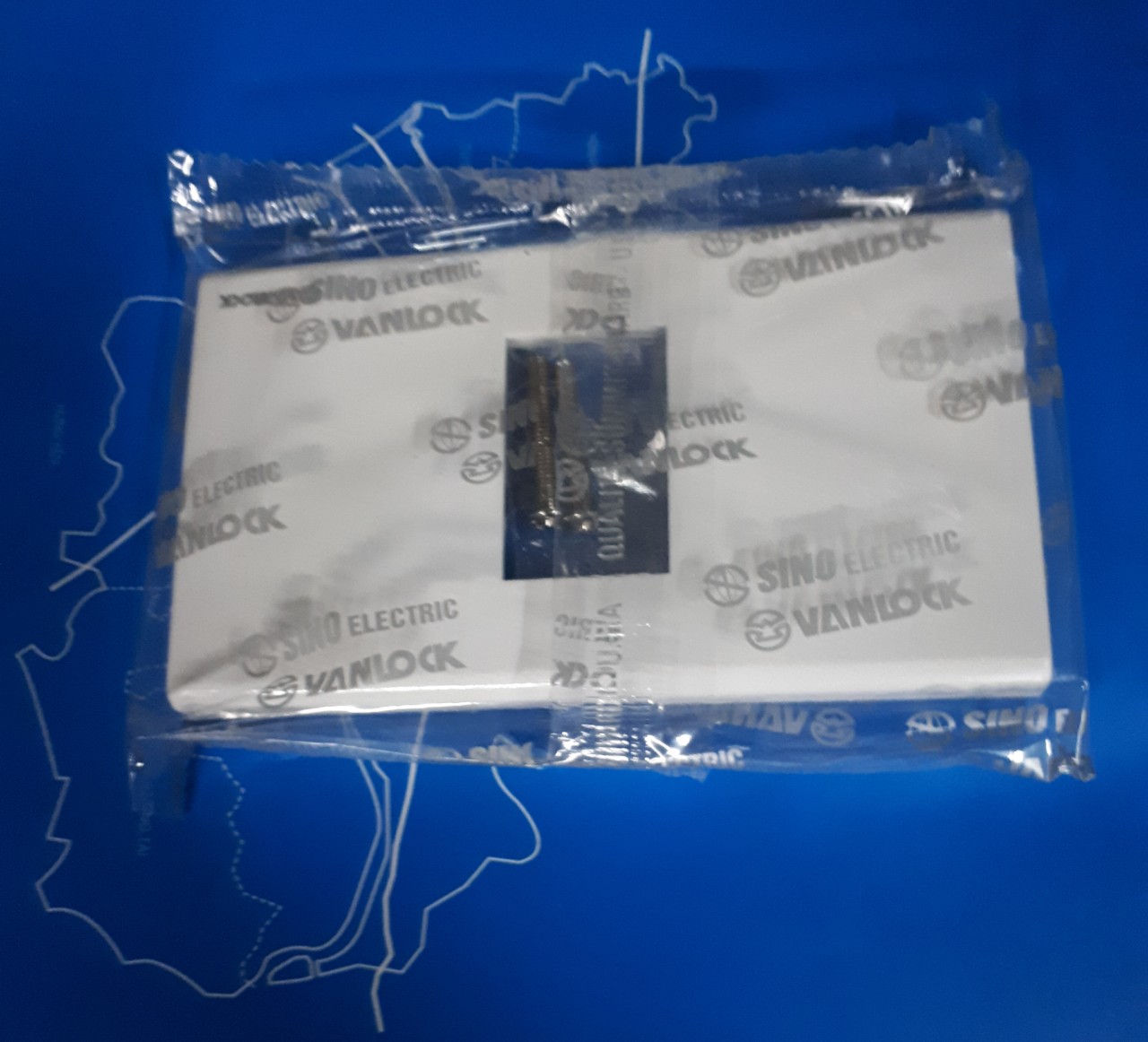 mặt ổ cắm ,công tắc S18CC SINO