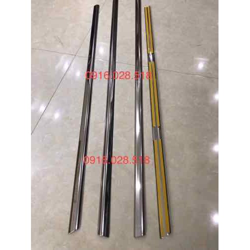 Nẹp INOX viền chân kính Daewoo Lacetti