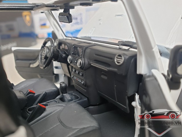 Xe mô hình Jeep Wrangler Rubicon, tỉ lệ 1:18