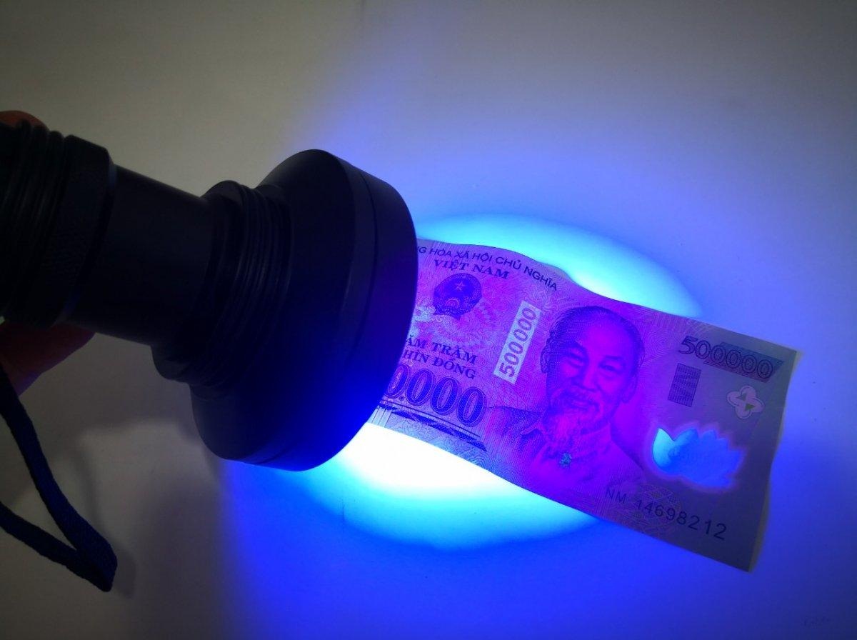Đèn pin uv chuyên dùng sấy keo uv, sấy móng, soi tiền 18w 100 led