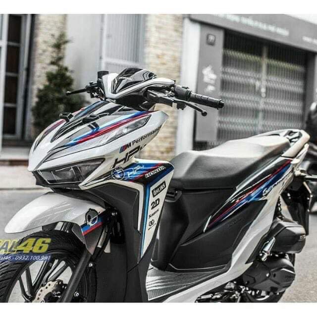 Tem rời Vario Hp4 Crom dán xe bạc
