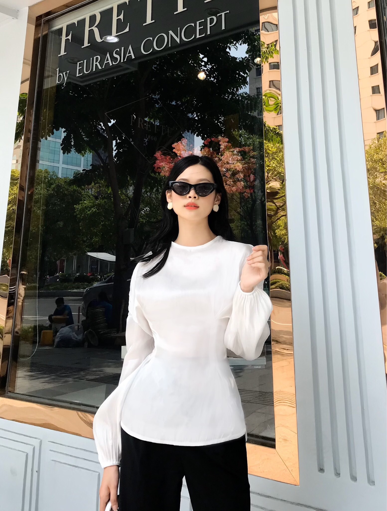 Áo lụa tơ organza Fiona thanh lịch sang trọng.
