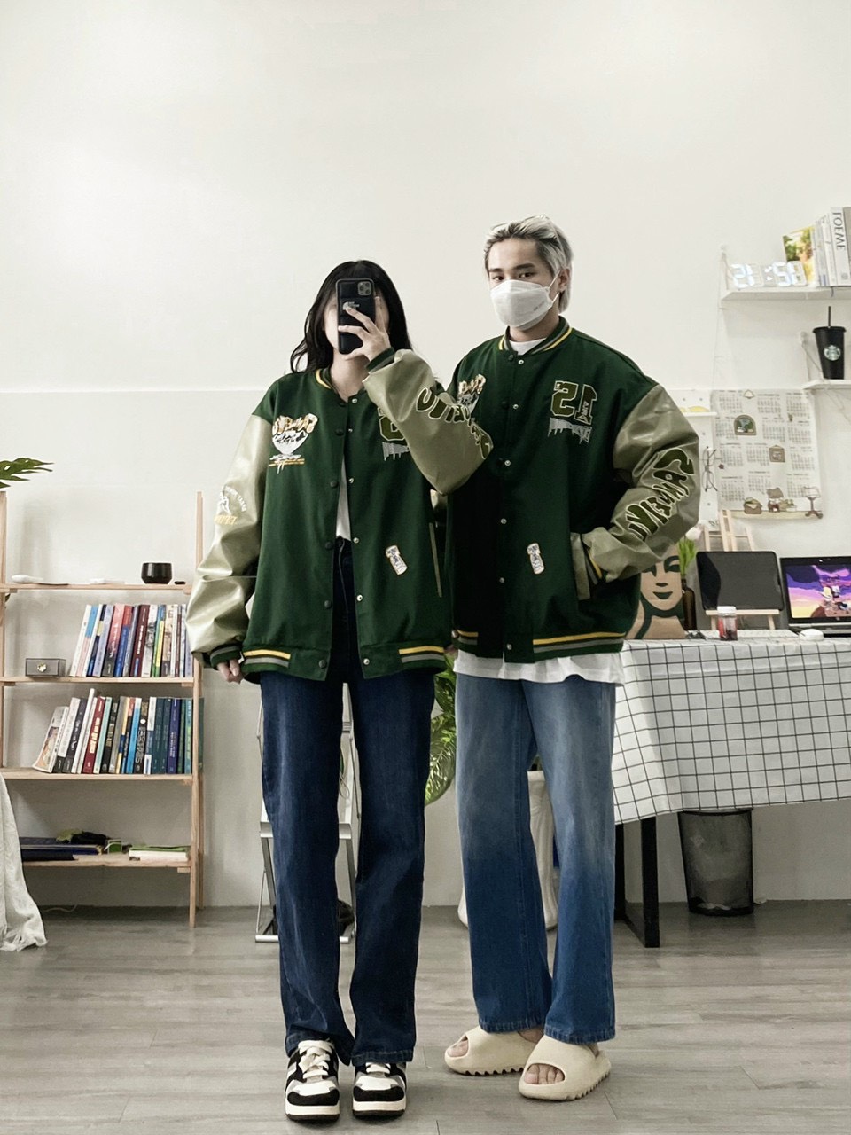 Áo Khoác Bomber Varsity Kaki Xanh Lá Phối Tay Da Hình Thêu Unisex Nam Nữ