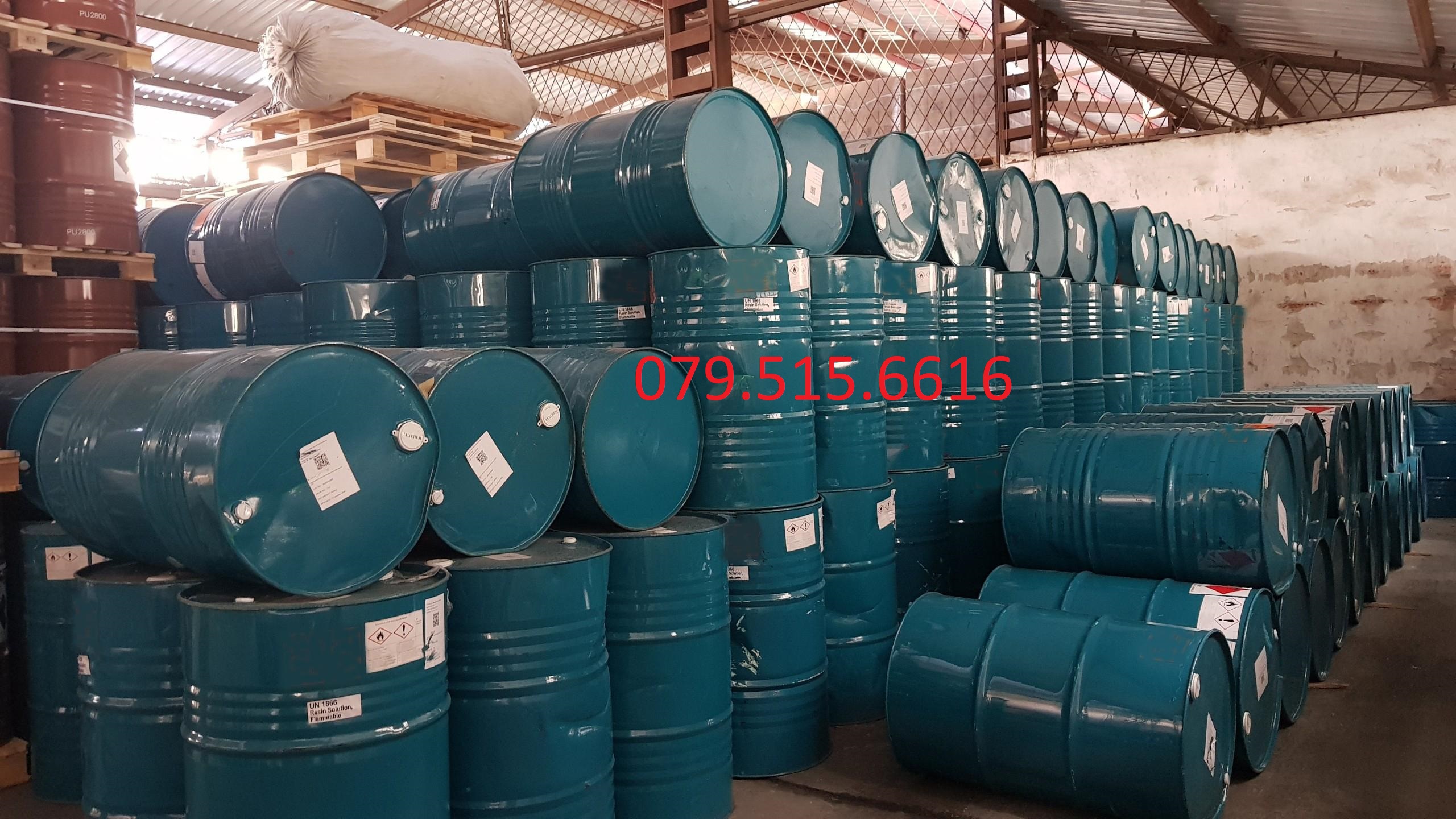 (Bộ) Nhựa Composite Polyester Resin (1kg) + Sợi Thủy Tinh (1kg) + Chất Đóng Rắn (tỉ lệ trên 1kg nhựa)