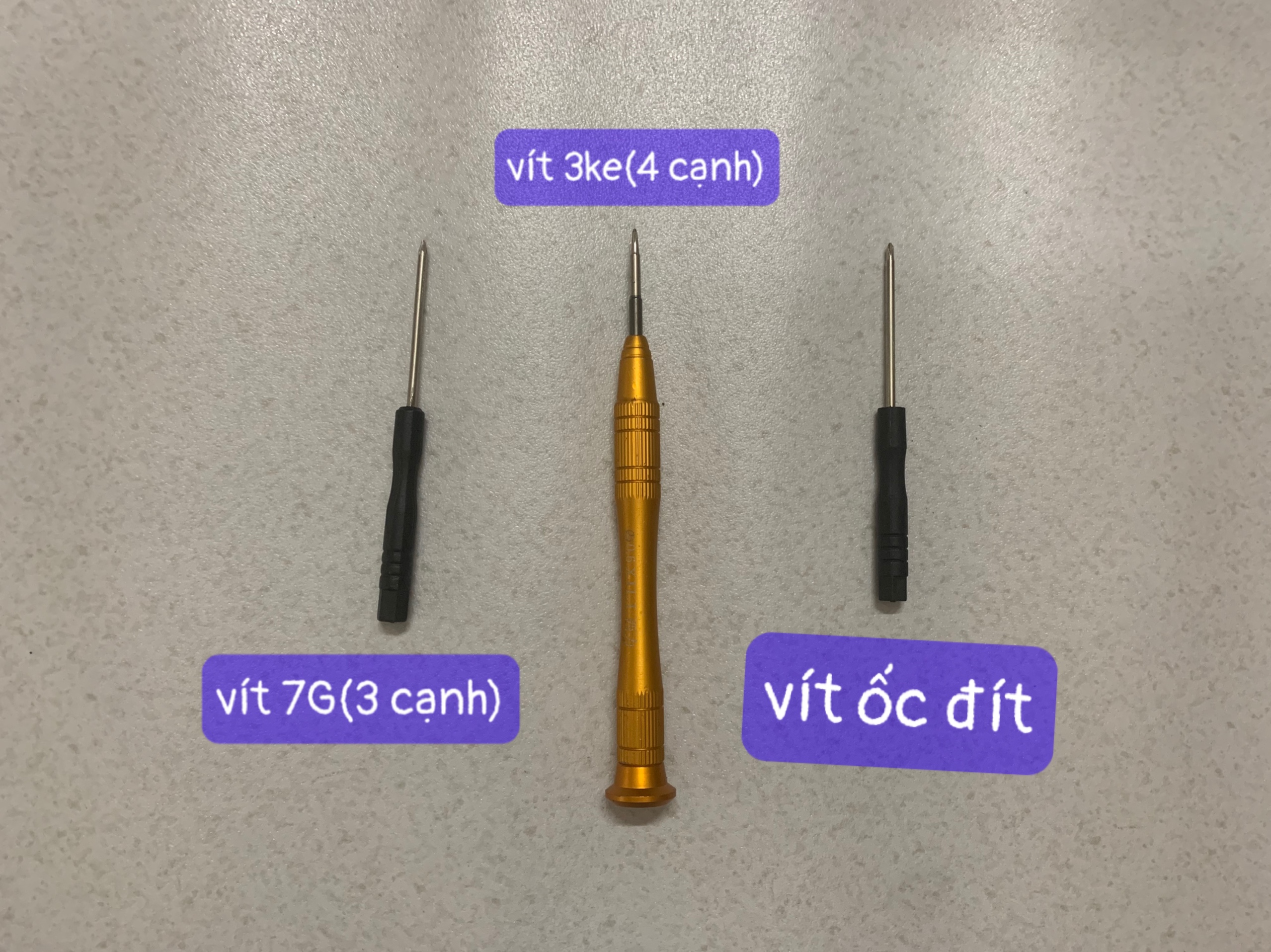 Bộ vít kỹ thuật dùng để mở tháo lắp iphone