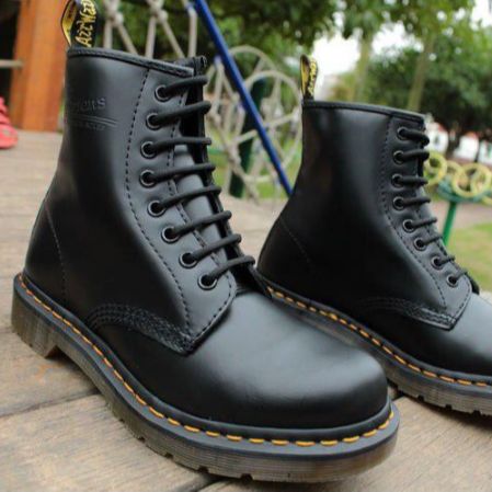 Giày bốt cổ cao dr martens