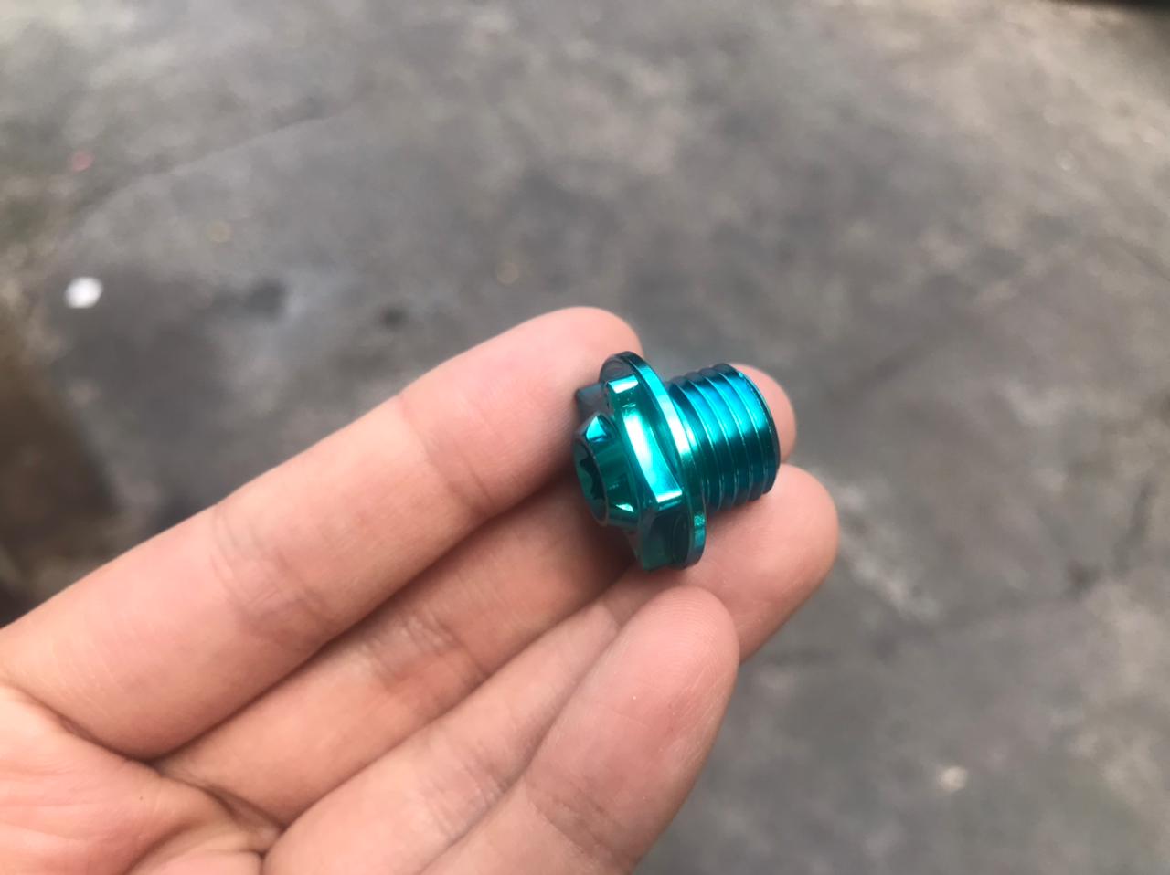 Ốc mâm lửa Titan real cho Exciter 150.