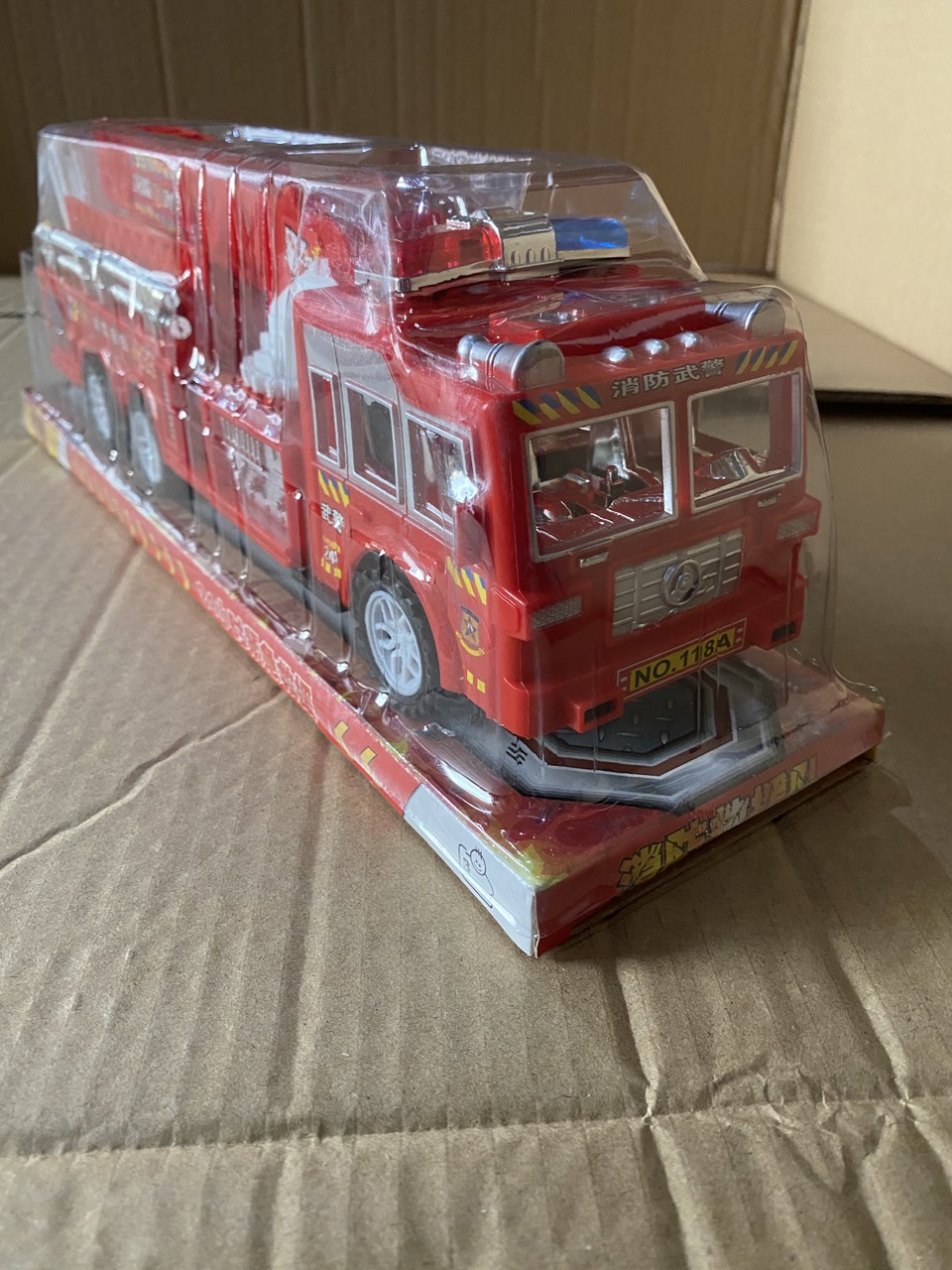 Xe Cứu Hỏa 118A HUNTERSON TOYS