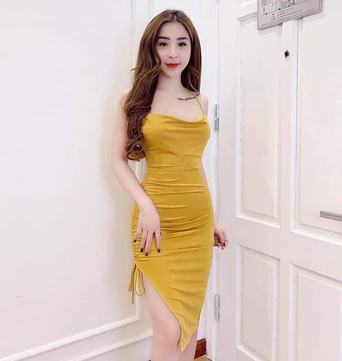 ĐẦM NỮ 2 DÂY ÔM BODY CỔ ĐỔ XẺ TÀ SIÊU QUYẾN RŨ THỜI TRANG THIẾT KẾ LANCHI V2D1