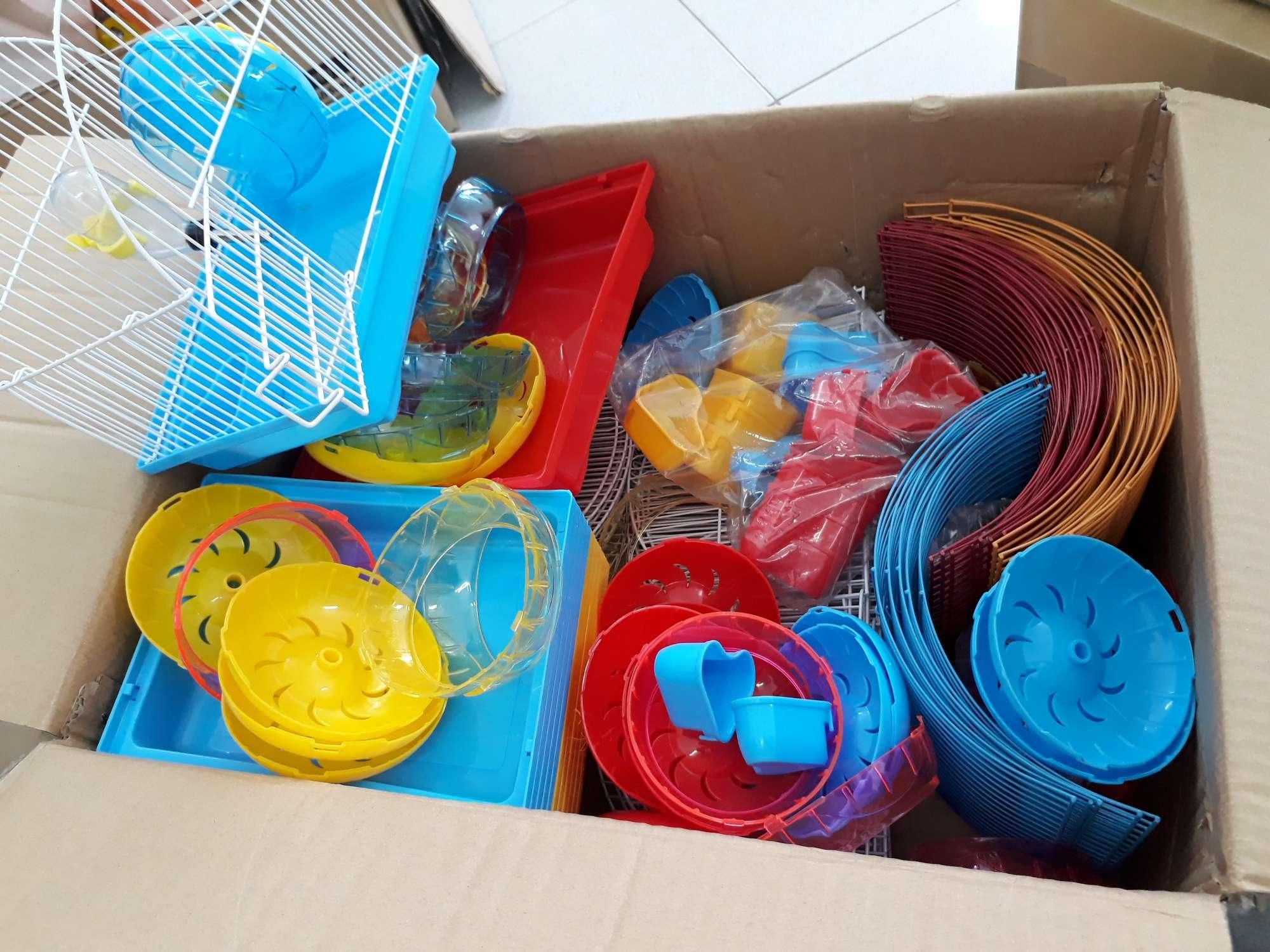 Lồng hamster trung mái vòm