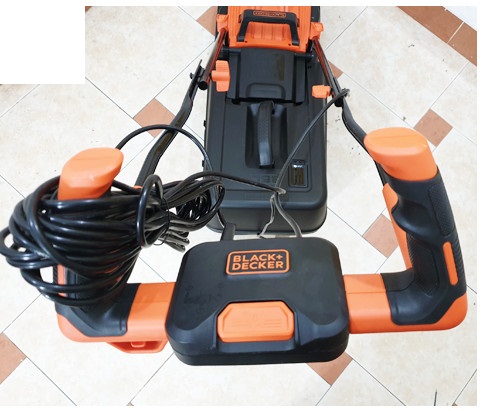 Máy cắt cỏ đẩy tay Black Decker BEMW451BH-B1