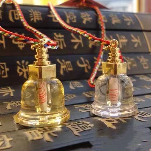 Vòng đeo cổ hình tháp xá lợi