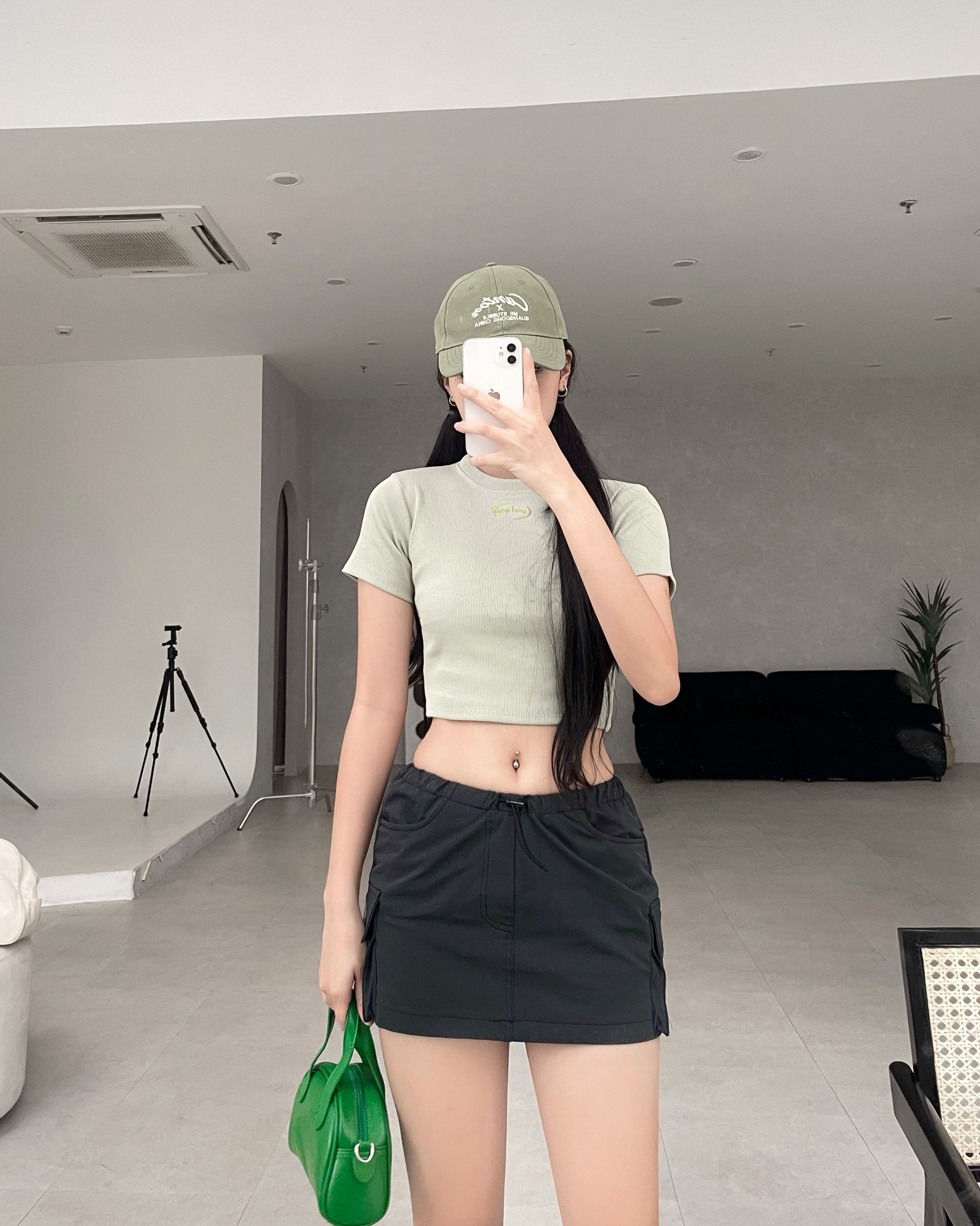[VOUCHER 12%/149K] Áo thun baby tee MONÁ - TINY TEE XÁM/XANH