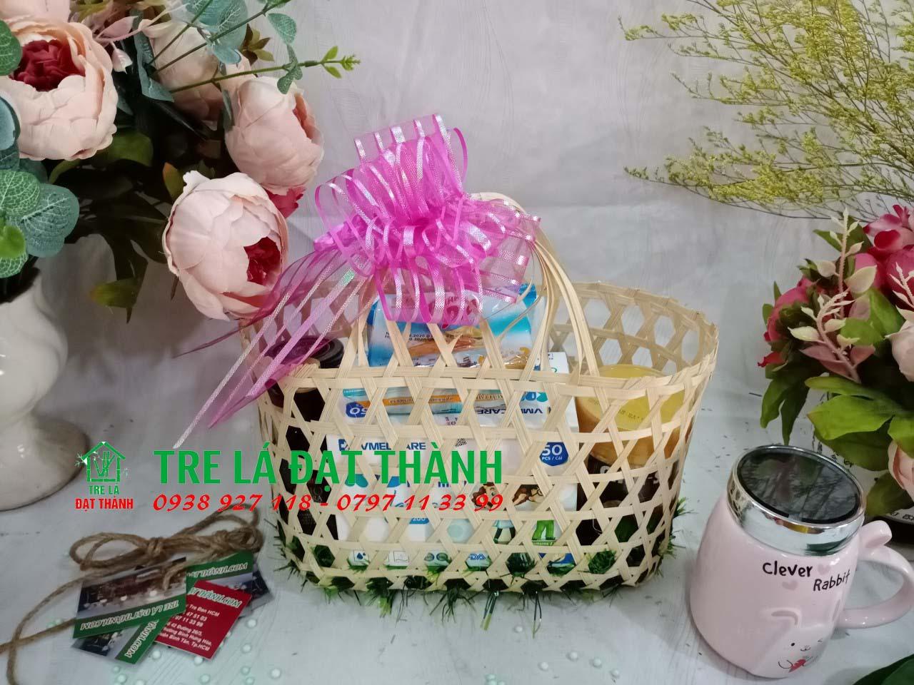 Giỏ quà tre dan - Giỏ quà tết độc đáo làm từ tre đan dễ thương
