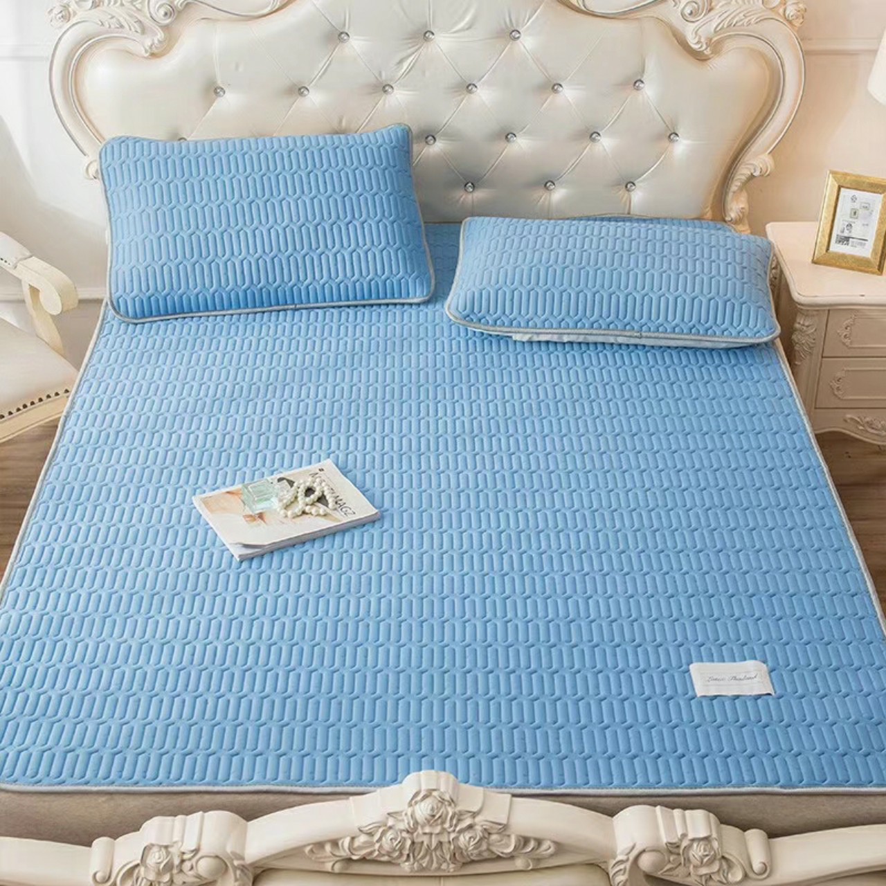 Chiếu điều hòa cao su non 2m2 mẫu xanh biển